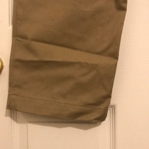 Basic Editions men’s khaki pants - Picture 5 of 5